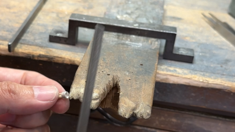 【彫金の技法】ラウンドカット用フクリン石枠の作り方