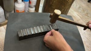 【彫金の技法】パイプ作成方法｜線引盤による作り方④～⑨の動画
