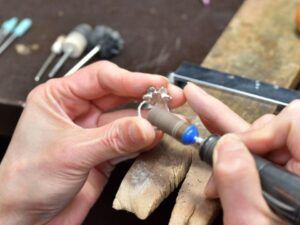 ロールサンダーで滑らかに