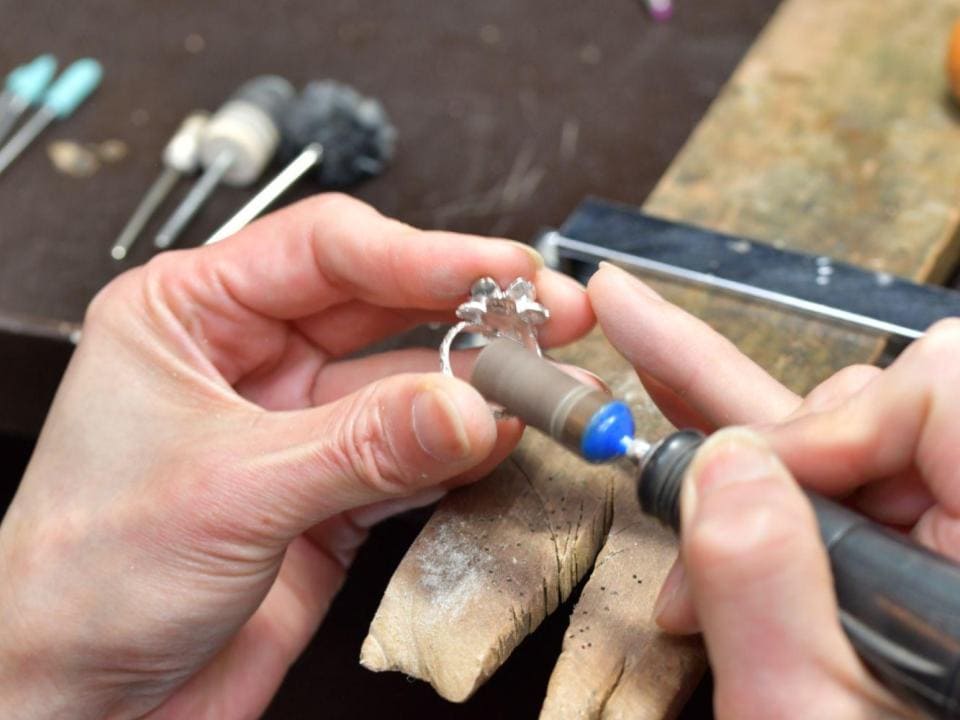 ロールサンダーで滑らかに