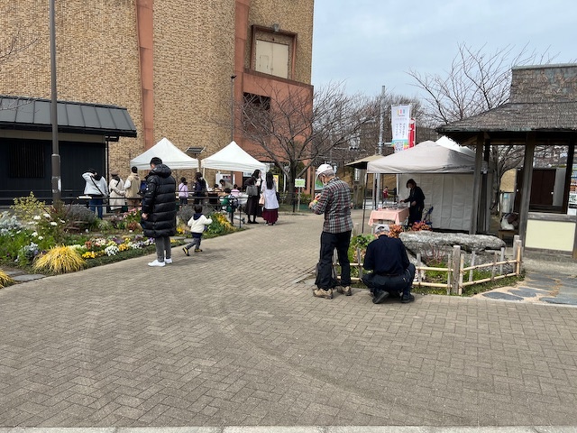 旧中川江戸スタイルマーケット会場の旧中川川の駅周辺